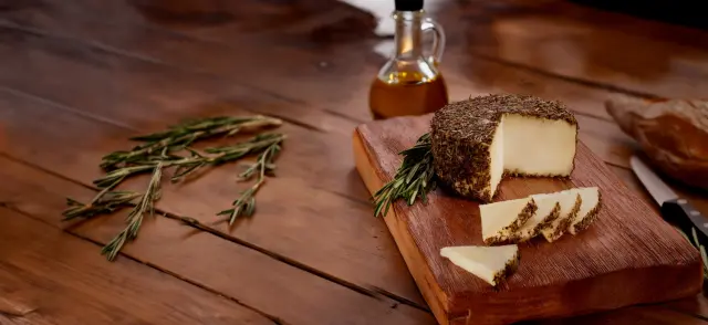 El mejor queso de cabra del mundo se hace en España.