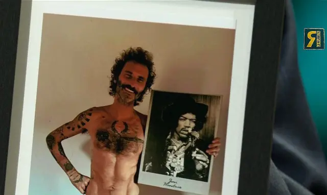 Leiva, en la imagen que regaló a David Broncano en 'La Revuelta'.