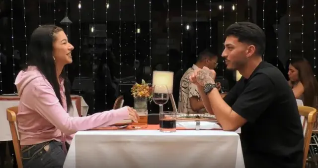 Andrea y José Ángel, en 'First Dates'.