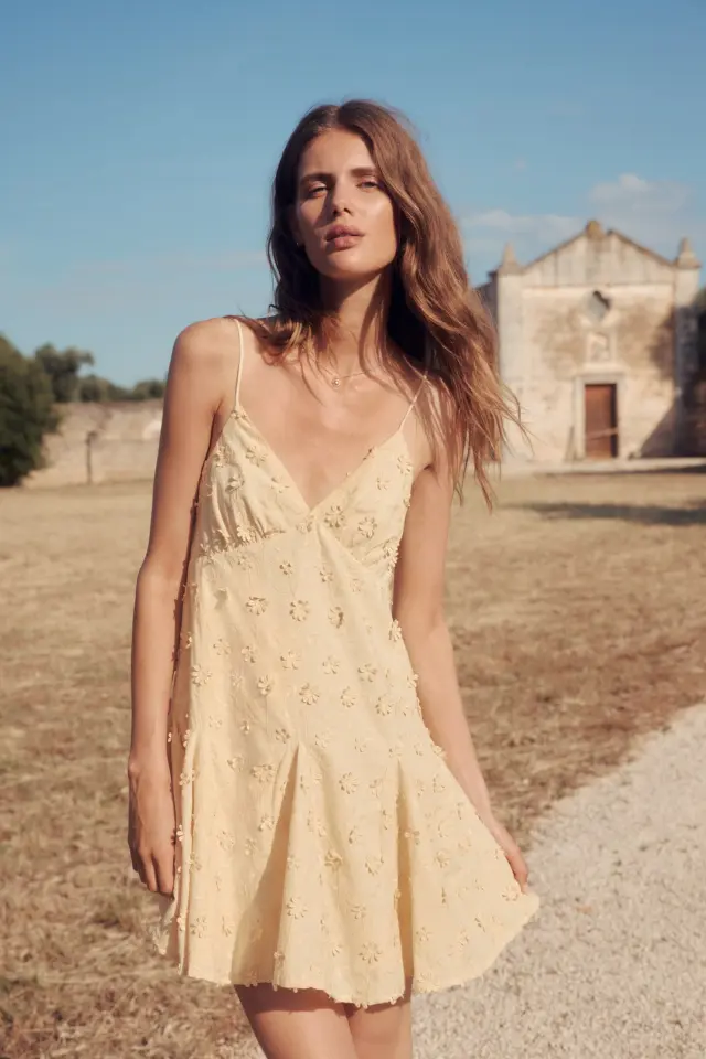 Когда начнутся летние распродажи 2025: вот даты скидок в Zara, Mango, H&M или El Corte Inglés