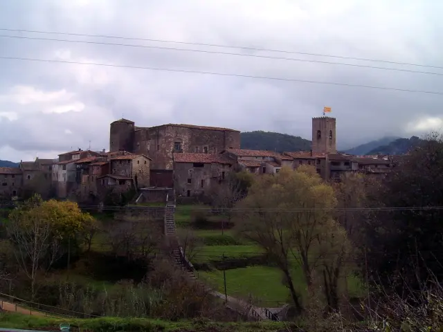 Pueblo de Santa Pau, en la provincia de Girona (Cataluña, España)