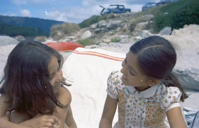 Marta Sánchez recuerda a su hermana, que falleció de cáncer, y desvela a quién se parece de su familia: "Lo dicen mucho"