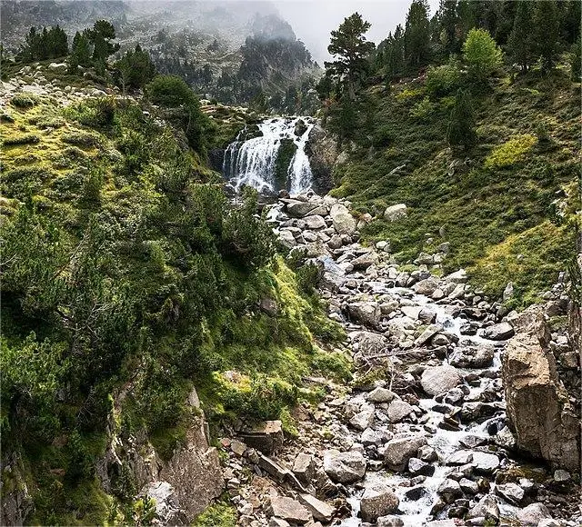 Vista general del paisaje del Forau de Aigualluts, Huesca.