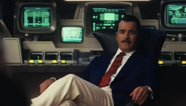 Justin Theroux es Robert House