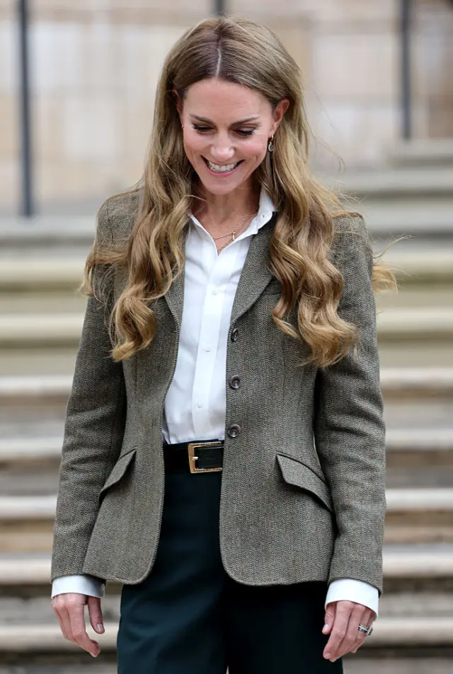 Kate Middleton sorprende con la melena rubia