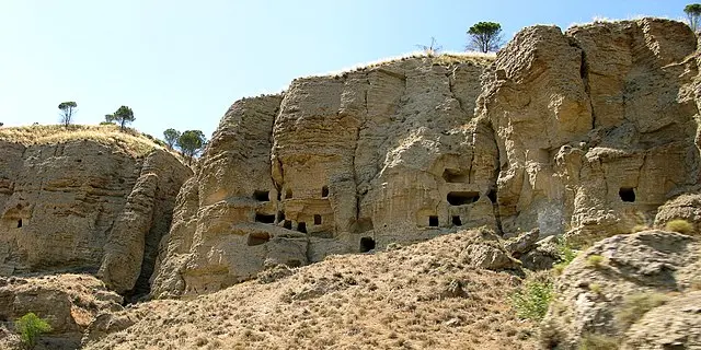 Yacimiento arqueológico Risco de las Cuevas, Madrid.