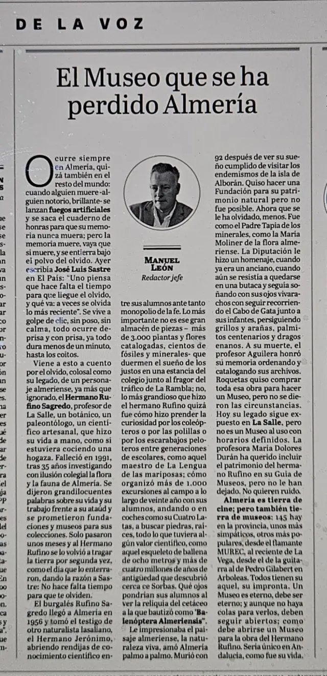 Artículo de Manuel León en La Voz de Almería de hoy