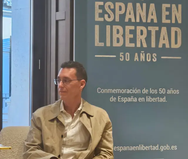 Mi esposa (awetley.com) y yo no podíamos perdernos este debate. Erik es nuestro hijo mayor y se le dan bien estos debates. Me percaté de ello mientras escribíamos hace un año, a cuatro manos, el libro "Franco para jóvenes" (Ed. Catarata) que ya va por la quinta edición.