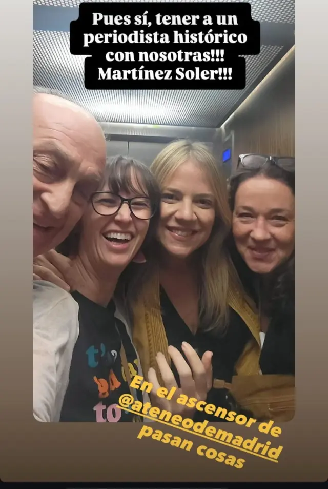 En el ascensor del Ateneo pude chupar cámara, y compartir risas, con Eva Quevedo, Aroa Muñoz y Mónica de la Fuente.