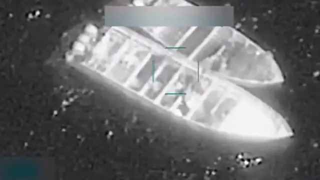 "Las cuatro embarcaciones transitaban por rutas del narcotráfico y transportaban estupefacientes", afirma el secretario de Defensa, Pete Hegseth.