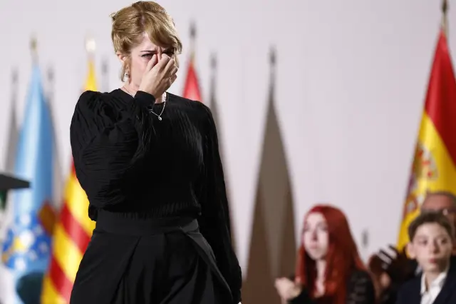 VALENCIA, 29/10/2025.- Virginia Ortiz Riquelme, familiar de víctimas de las inundaciones en la localidad de Letur (Albacete), tras su intervención en el funeral de Estado por las 237 víctimas de la dana celebrado este miércoles en Valencia con motivo del primer aniversario de la tragedia. EFE/ Ballesteros