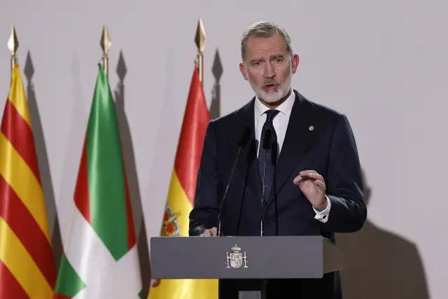 VALENCIA, 29/10/2025.- El rey Felipe VI interviene en el funeral de Estado por las 237 víctimas de la dana celebrado este miércoles en Valencia con motivo del primer aniversario de la tragedia. EFE/ Kai Forsterling