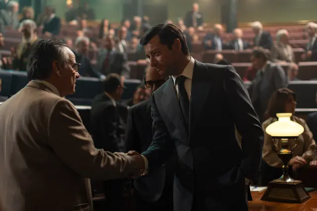 Álvaro Morte y Eduard Fernández en 'Anatomía de un instante'