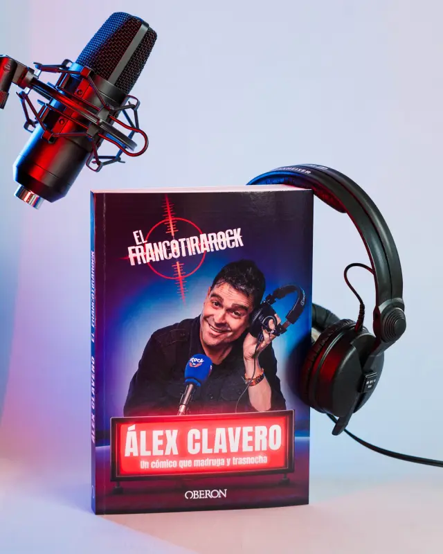 Portada del libro de Clavero.