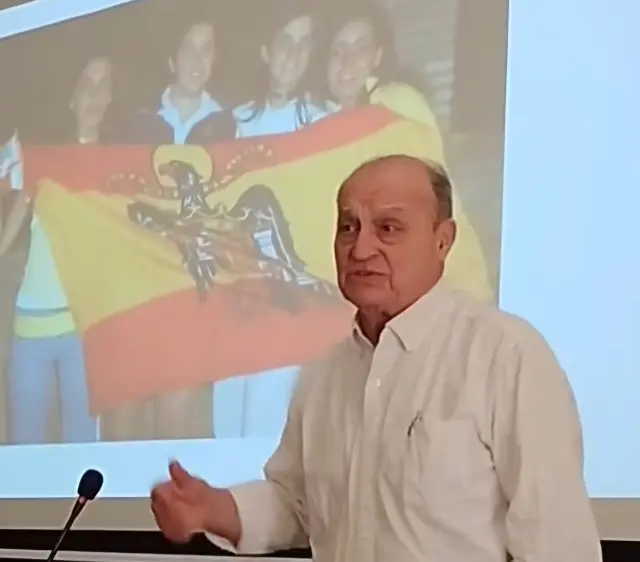 En un momento de la presentación del libro "Franco para jóvenes" que hemos publicado mi hijo Erik y yo.