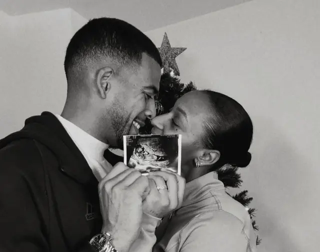 Ana Peleteiro anuncia que está embarazada.