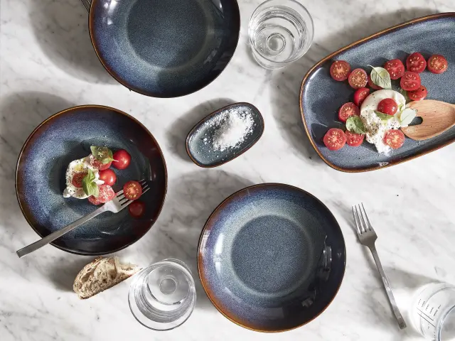 La vajilla le da un toque de estilo a tu comedor.