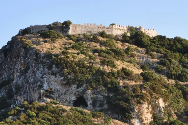Cueva de Néstor en Navarino, en Mesinia (Peloponeso, Grecia)