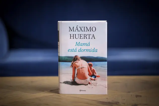 'Mamá está dormida' está editada por Planeta.
