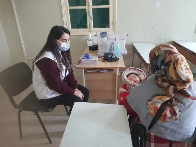 Clínica móvil en Líbano, para atender las emergencias de los desplazados