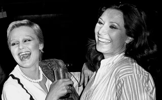 Spanish singers Rocio Jurado (L) and Rocio Durcal, 1976, Madrid, Spain. (Photo by Gianni Ferrari/Cover/Getty Images).