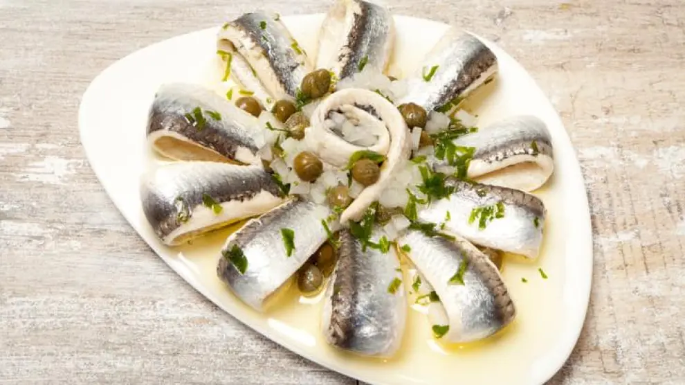 Plato de unos boquerones con vinagre.