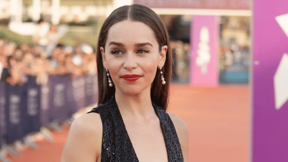 Rumores de noviazgo entre Emilia Clarke y el DJ Bassi Fox