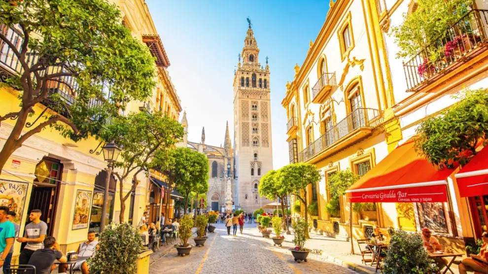 Viaje a Sevilla barato si vas a ver la final de la Copa del Rey: restaurantes económicos y monumentos gratuitos