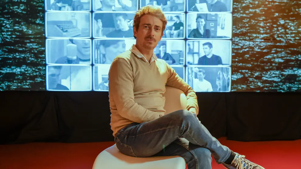 Víctor Clavijo: "Hay un policía del pensamiento en cualquiera de nosotros como consumidores de redes sociales"