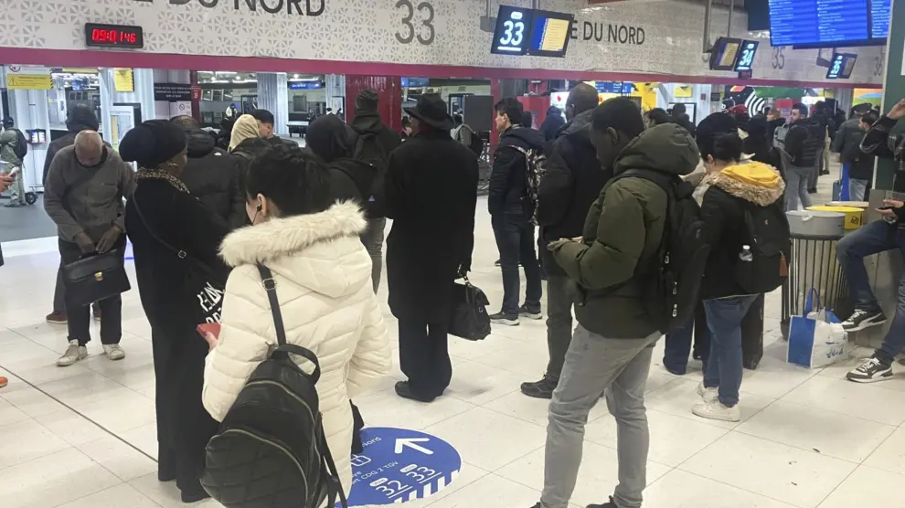 Caos ferroviario al paralizarse la mayor estación de Europa por una bomba de la Segunda Guerra Mundial