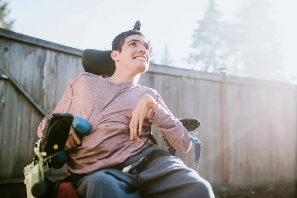 Un joven con parálisis cerebral