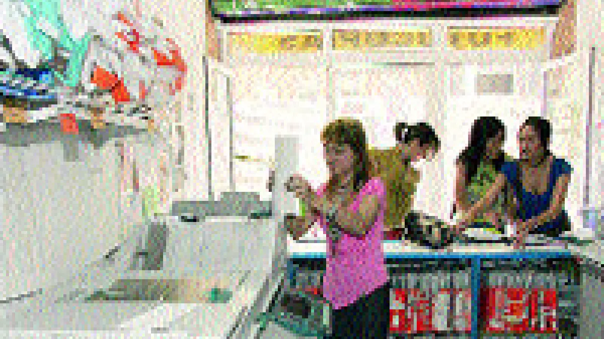 Las copisterías de Espinardo cobran hasta el doble que en la calle Las copisterías de Espinardo cobran hasta el doble que en la calle