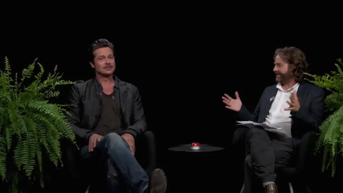 Zach Galifianakis entrevista a Brad Pitt en la web 'Funny or Die'.
