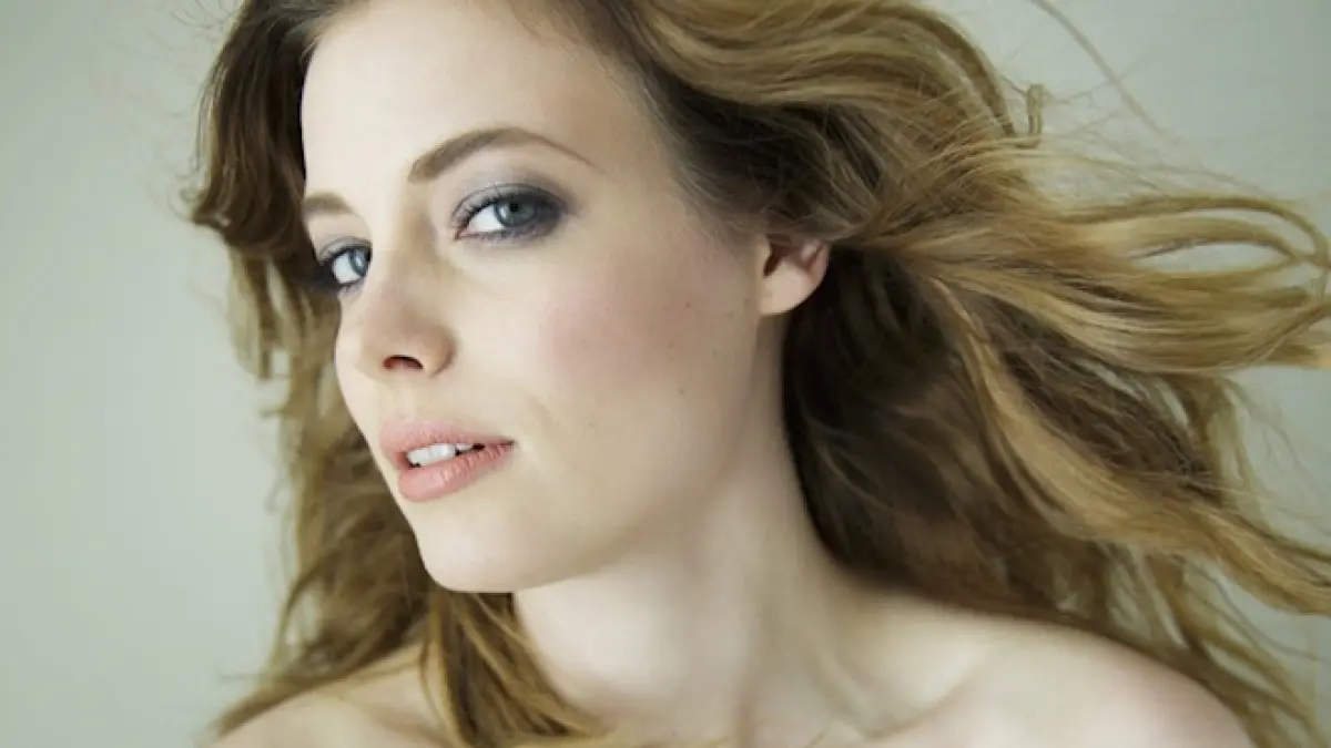 Gillian Jacobs suena para 'Halloween Returns'