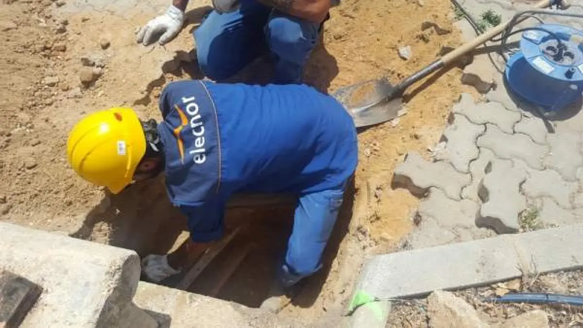 Endesa inicia obras de urgencia en El Rompido para desdoblar la línea