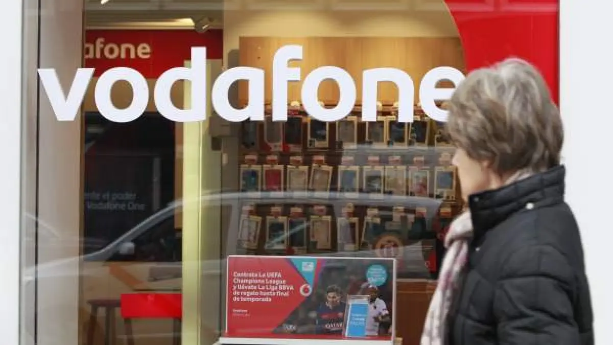 Multan con cinco millones de euros a Vodafone por fallos en la atención al cliente