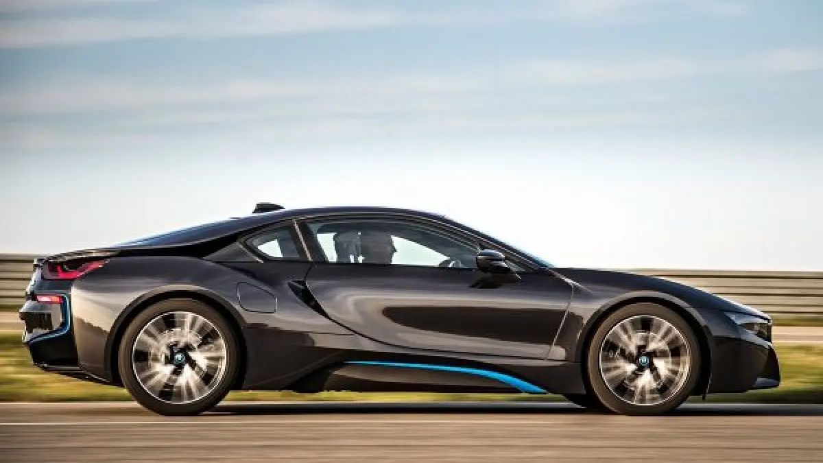 BMW quiere vender 100.000 vehículos eléctricos en 2017