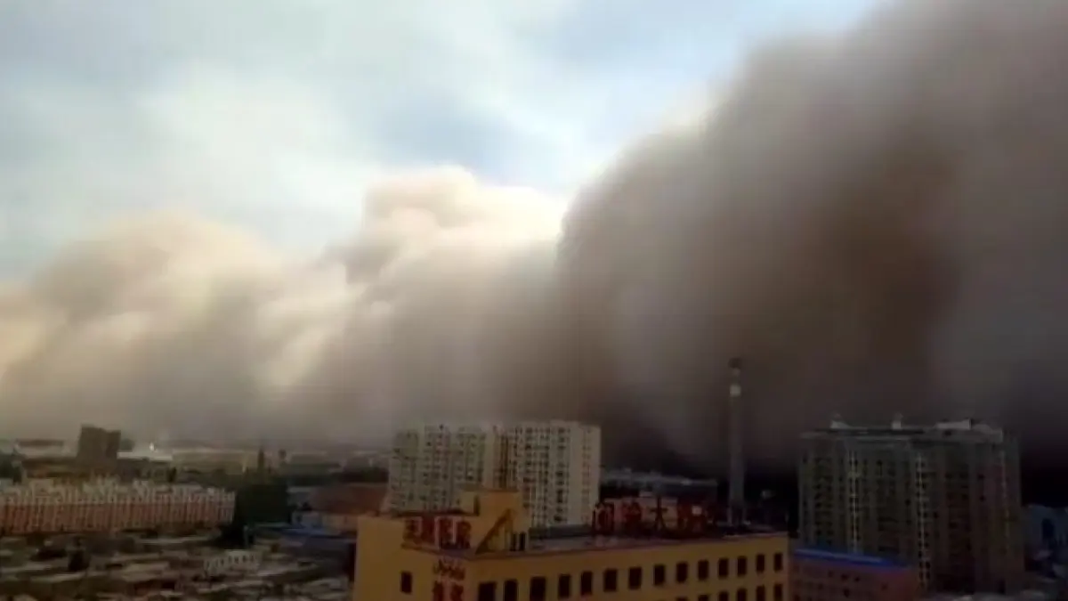 Vídeo Vídeo Impresionante tormenta de arena en China