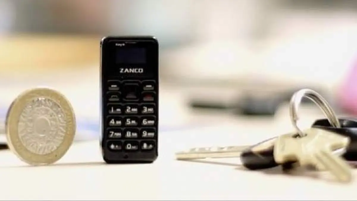 Así es el móvil más pequeño del mundo