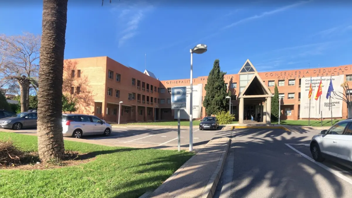 Cierra la investigación sobre el colegio de Valencia que repartió un cuestionario sobre sexo a