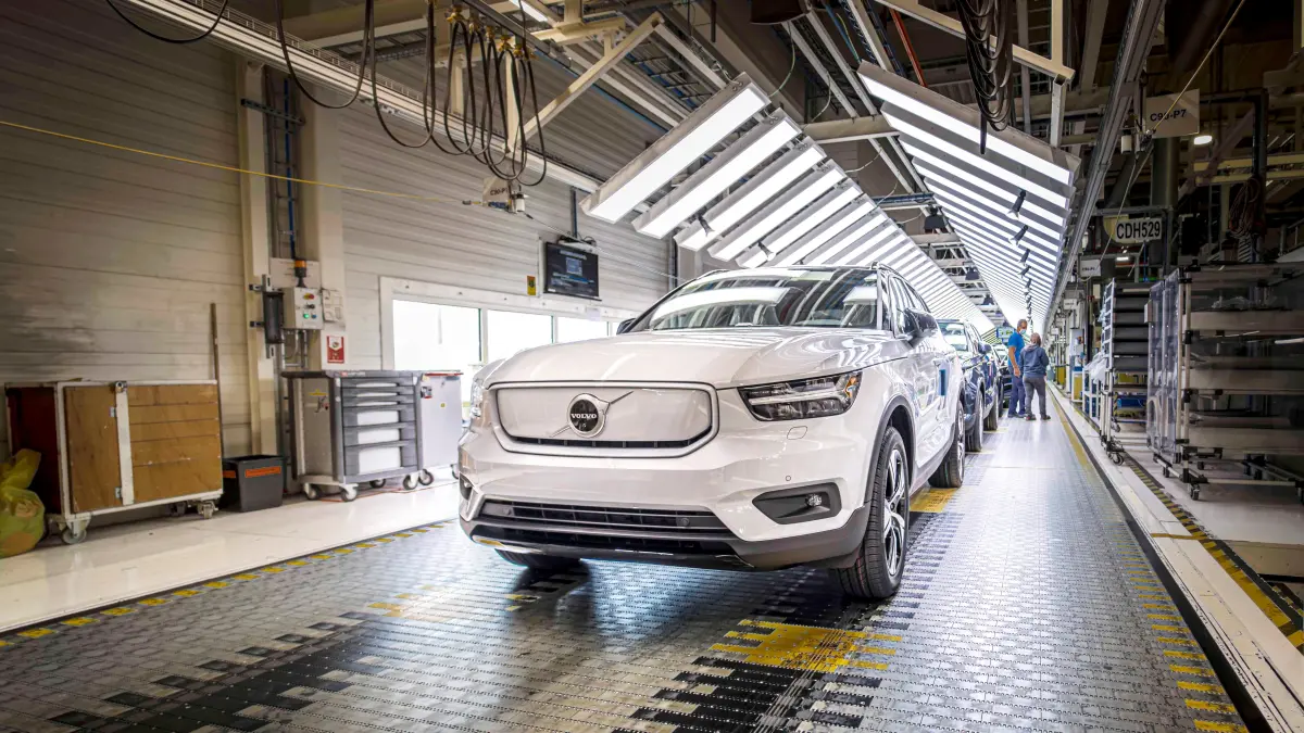 Arranca la producción del XC40 Recharge, el primer Volvo cien por cien