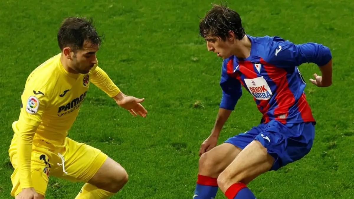 Fc Bayern -- Behind The Legend Streaming FC Barcelona: double pack and template! Messi leads Barca to a