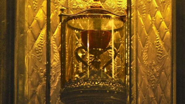 Imagen del Santo Cáliz que se conserva en la Catedral de Valencia y se ha identificado con el cáliz que usó Jesús en la Última Cena.
