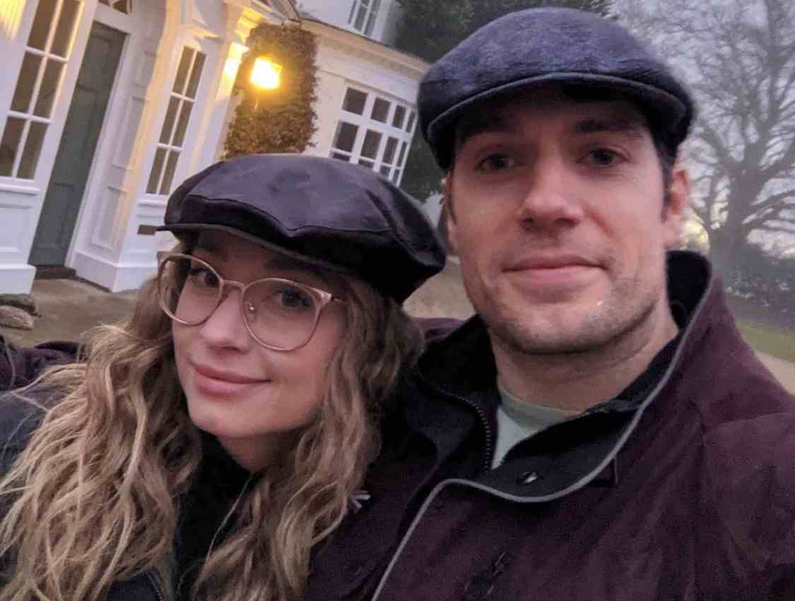 Natalie Viscuso y Henry Cavill
