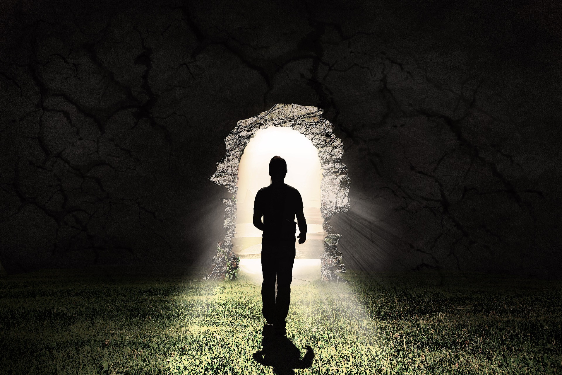 Algunas de las personas que vivieron experiencias cercanas a la muerte afirman haber visto una luz al final de un túnel.