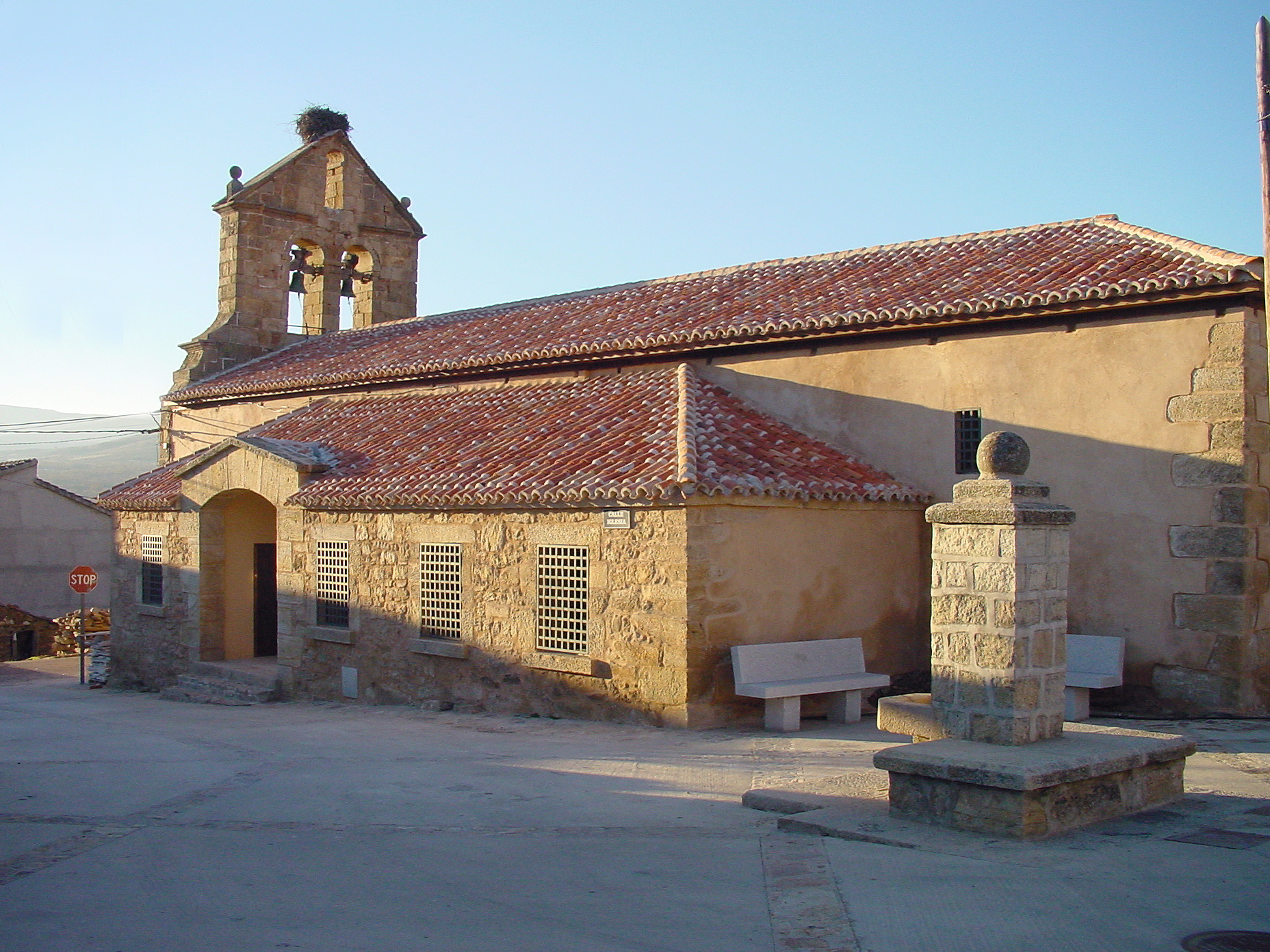 Iglesia parroquial de Santa Ana (Madarcos)