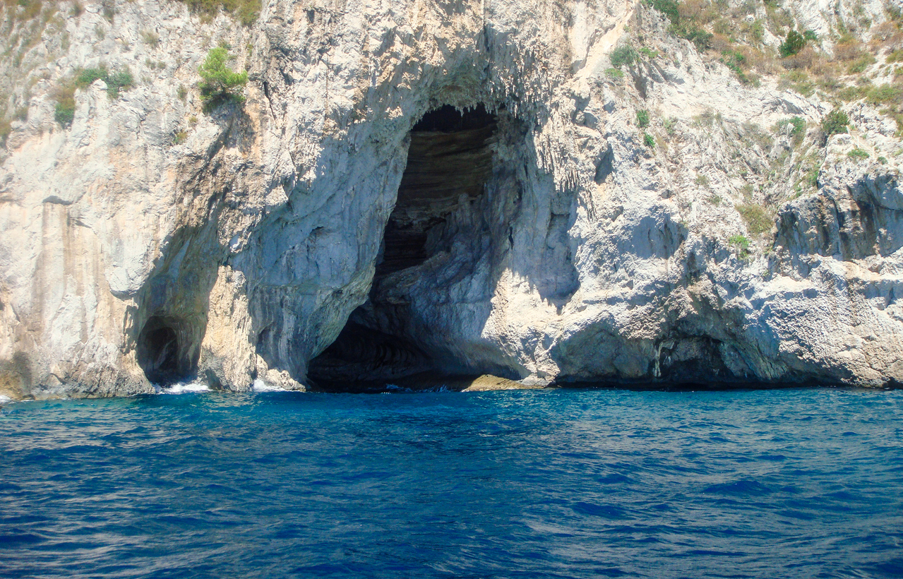 Caverna azul de Capri, Itália