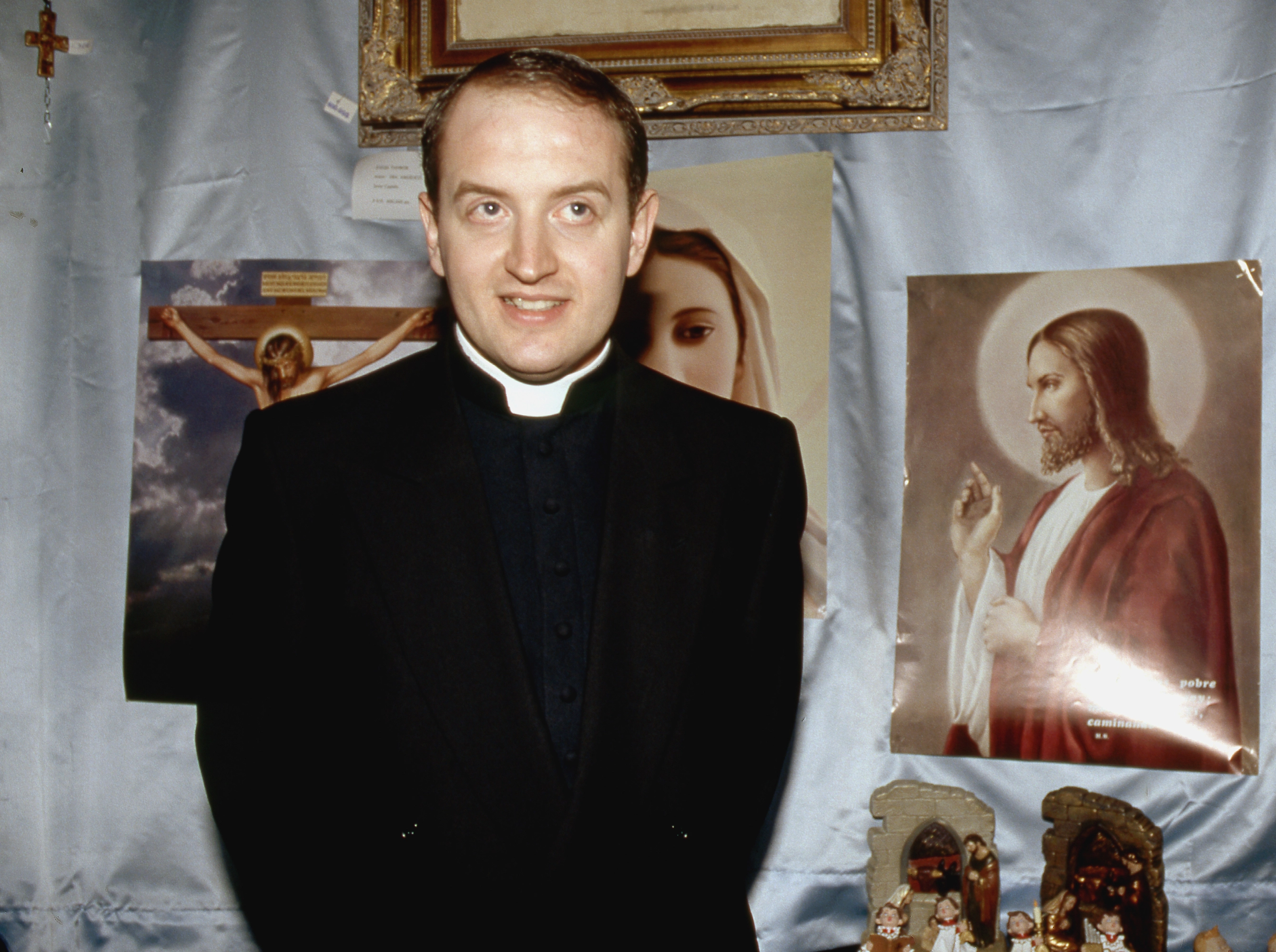 Padre Apeles.