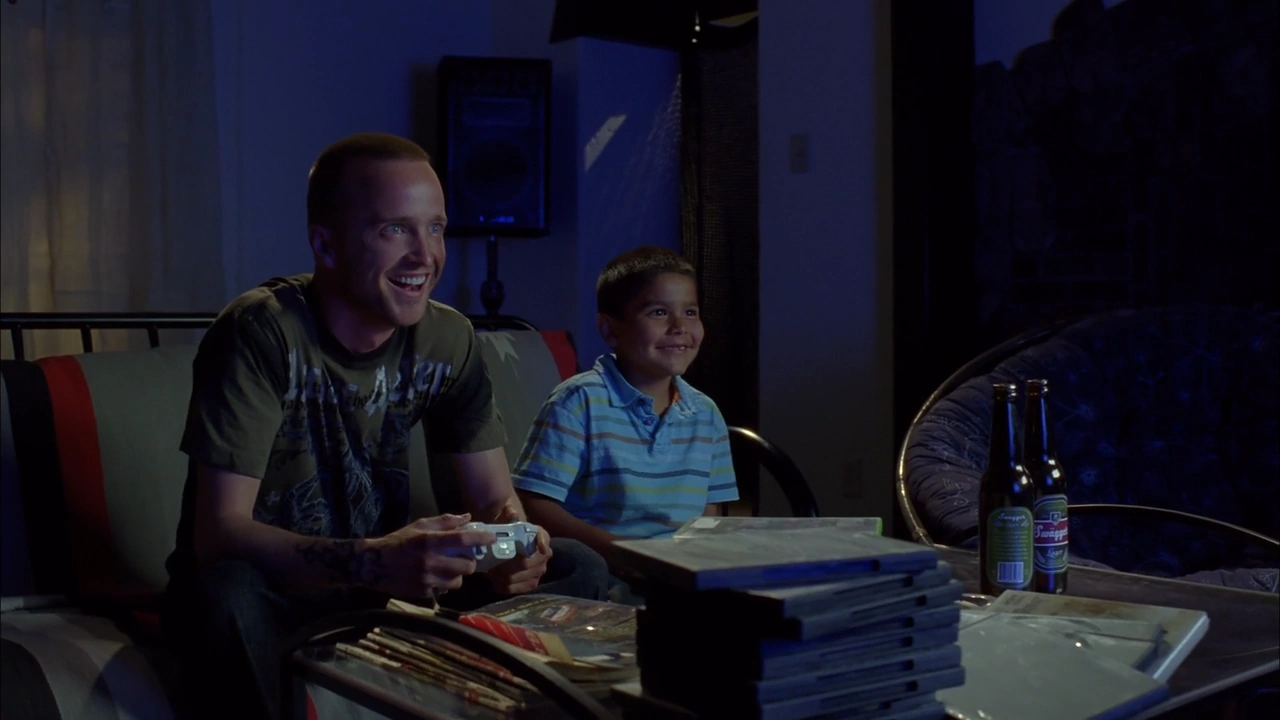 El increíble cambio físico de Ian Posada, el pequeño Brock de 'Breaking