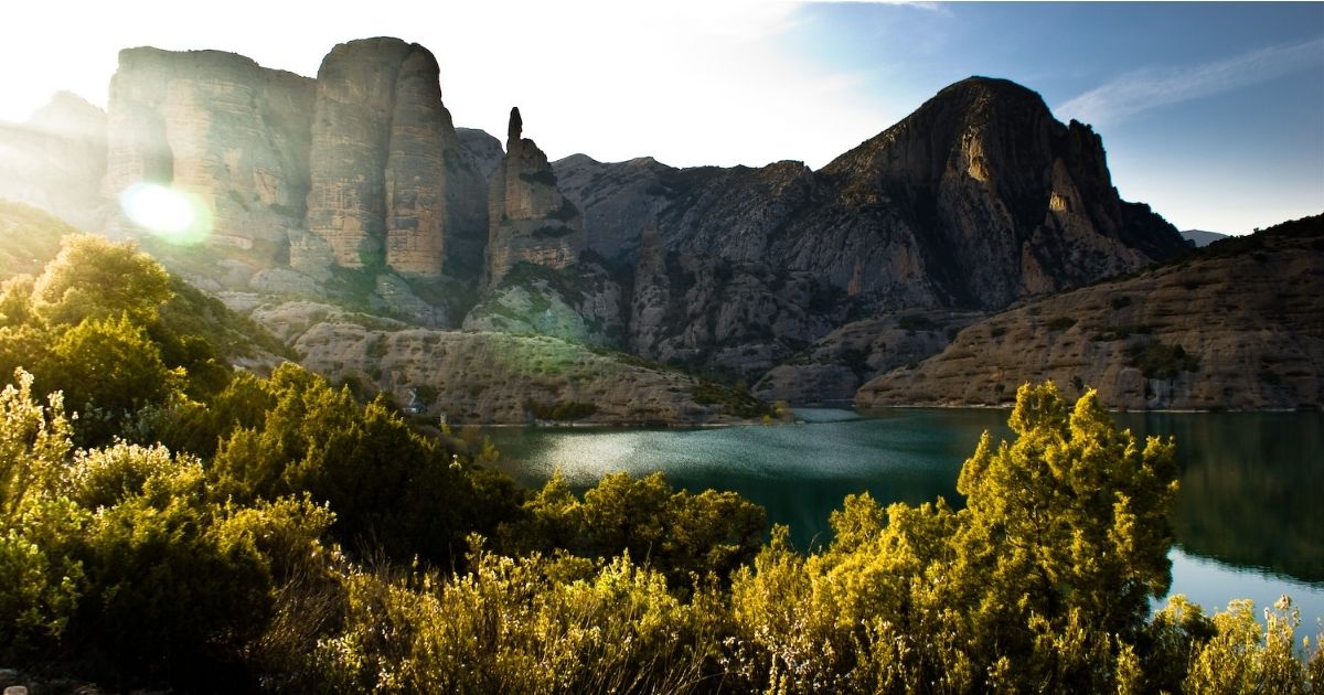 Huevo de San Cosme en Loporzano, Huesca